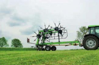 барабанні сіноворушилки DEUTZ-FAHR CoM 5521