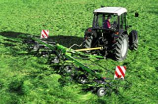 барабанні сіноворушилки DEUTZ-FAHR CoM 8331