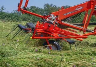 барабанні сіноворушилки Kuhn GF 10803