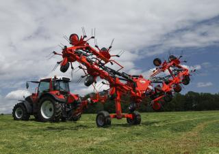 барабанні сіноворушилки Kuhn GF 13012