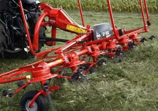барабанні сіноворушилки Kuhn GF 582