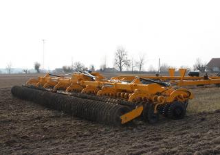 Дисково-цинкова борона Agrisem Disc-O-Mulch Gold 12.00 