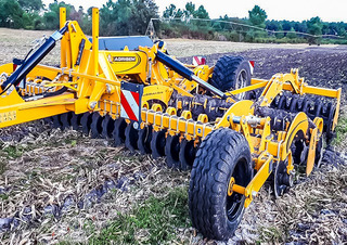 Дисково-цинкова борона Agrisem Disc-O-Mulch Gold 6.00 