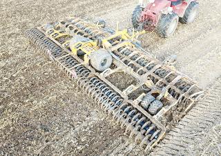 Дисково-цинкова борона Agrisem Disc-O-Mulch R 12.00 