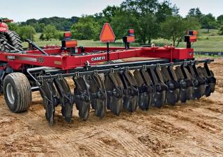 Дисково-цинкова борона Case IH Heavy-Offset 790