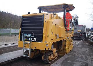 Дорожня фреза Caterpillar PM200 - 2,2M