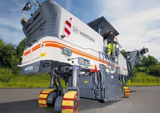 Дорожня фреза Wirtgen W 210 XP