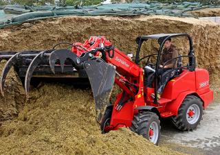 Дворовий навантажувач Schäffer 3550 T