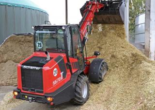Дворовий навантажувач Schäffer 5670 T