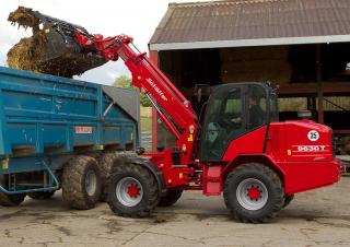 Дворовий навантажувач Schäffer 9630 T