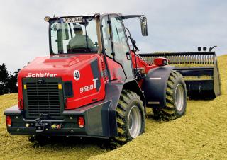 Дворовий навантажувач Schäffer 9660 T-2 