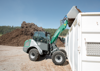 Дворовий навантажувач Kramer KL33.5L