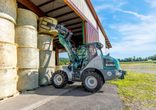 Дворовий навантажувач Kramer KL43.8L