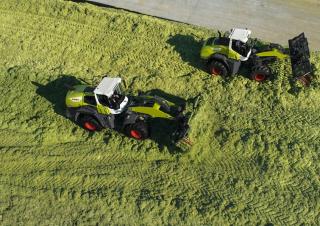 Дворовий навантажувач Claas Torion 1913