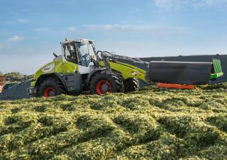 Дворовий навантажувач Claas Torion 535