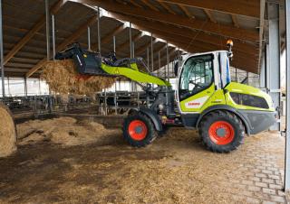 Дворовий навантажувач Claas Torion 639