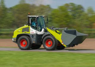 Дворовий навантажувач Claas Torion 644 Sinus