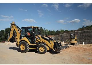 Екскаватор-навантажувач Caterpillar 420F IT