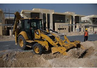 Екскаватор-навантажувач Caterpillar 424B2
