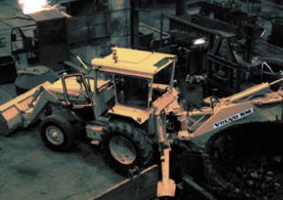 Екскаватор-навантажувач Volvo 616