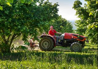 Екскаватор-навантажувач Terex 820