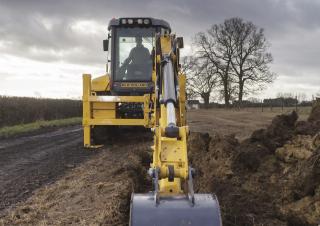 Екскаватор-навантажувач New Holland B110C TC