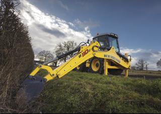 Екскаватор-навантажувач New Holland B110C TC