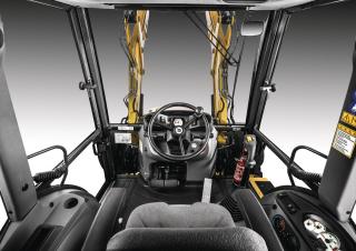 Екскаватор-навантажувач New Holland B115C
