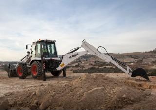 Екскаватор-навантажувач Bobcat B780