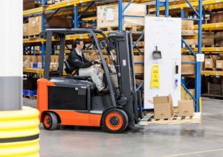 Електричні навантажувачі Linde E25C