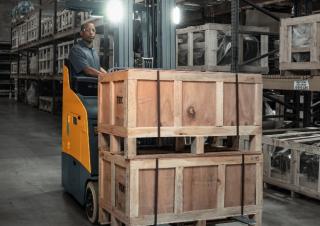 Електричні навантажувачі Jungheinrich ETG 214