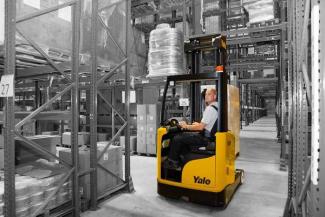 Електричні штабелері Yale MR 20 W