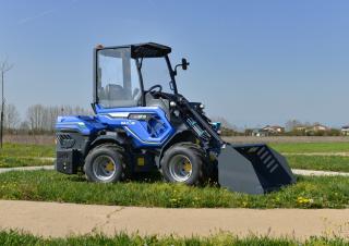Електричний колісний навантажувач Multione EZ 8 