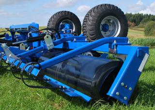 Газонні та польові катки DAL-BO MiniMax 830 CB