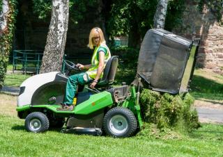 Газонокосарки, газонні та садові трактори Etesia HYDRO 100 III
