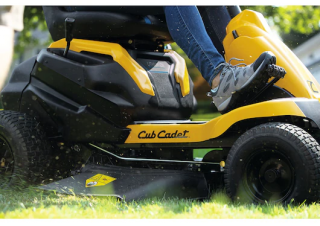 Газонокосарки, газонні та садові трактори Cub Cadet LR2 ES76