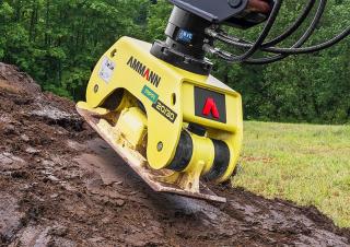 Навісне обладнання Гібридні поверхневі вібратори Ammann APA 2030