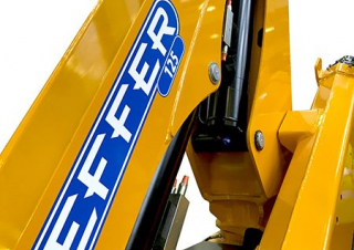 Гідравлічні вантажні крани Effer 125 3S