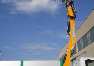 Гідравлічні вантажні крани Effer 130 2S