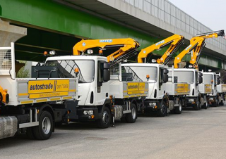Гідравлічні вантажні крани Effer 65 2S