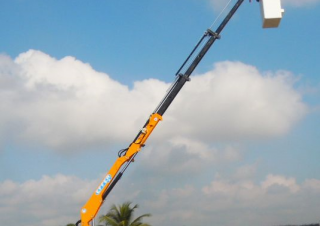 Гідравлічні вантажні крани Effer 80 3S