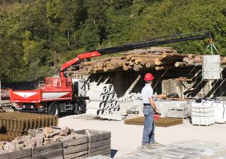 Гідравлічні вантажні крани Fassi F 120 B 2.24 e-dynamic