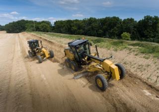 Грейдери Caterpillar 120 AWD