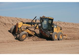 Грейдери Caterpillar 120M AWD