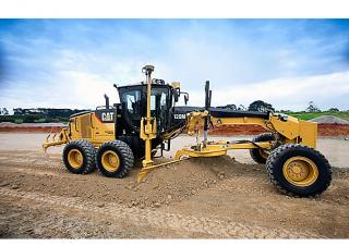 Грейдери Caterpillar 120M AWD