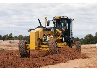 Грейдери Caterpillar 12M