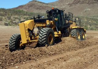 Грейдери Caterpillar 16M3