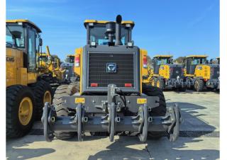 Грейдери XCMG GR180 