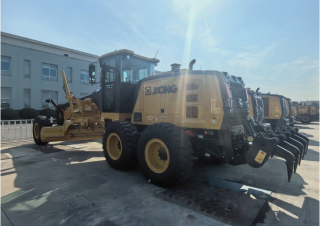 Грейдери XCMG GR2405T