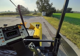 Гусеничні асфальтоукладачі Bomag BF 600 C 3 S 500